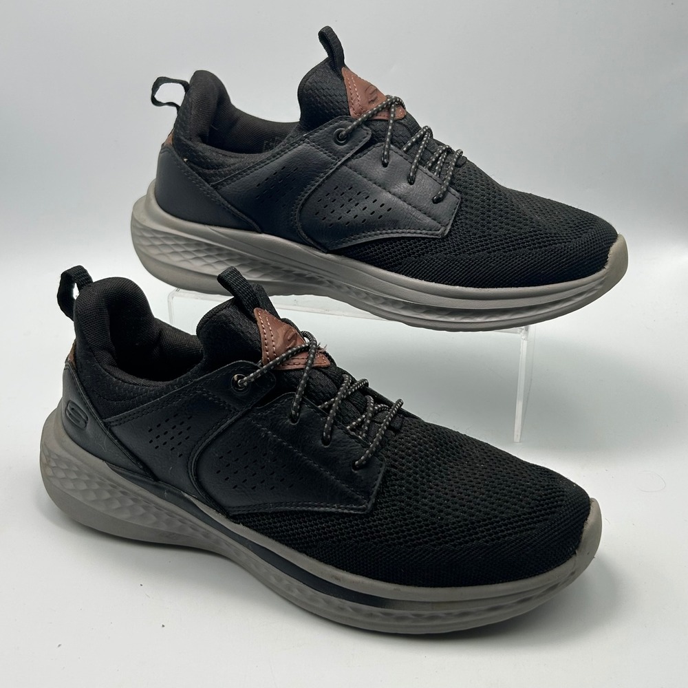 Skechers Men's Black Gray Casual Sneakers A 8.5-9 Mesh Goga Mat Arch Athleisure